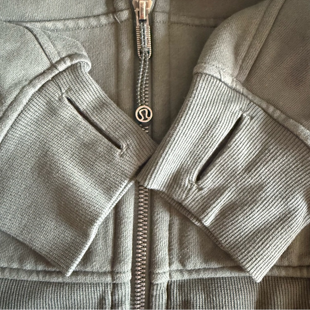 Lululemon Athletica Green Women's Zip Up Hoodie - Picture 7 of 7
